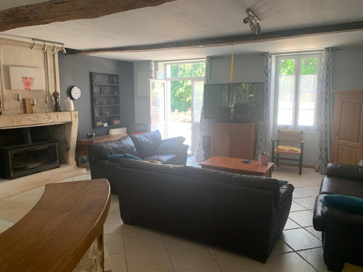 Les 5 Timbres Villa Montpellier-de-Médillan Exterior photo