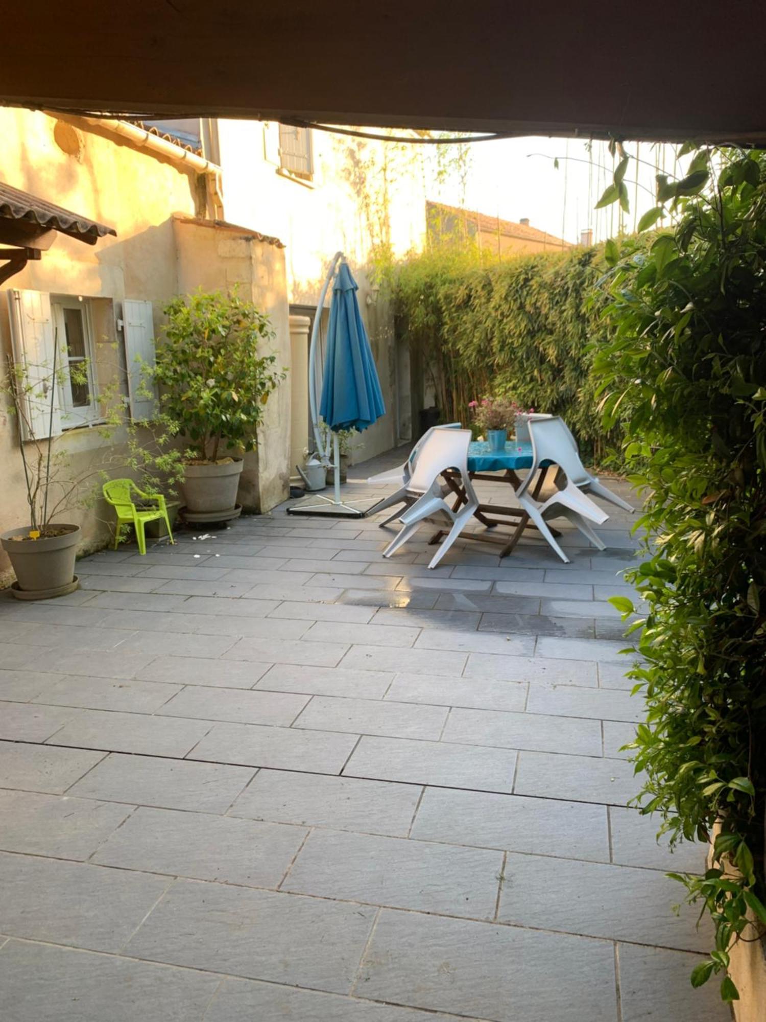 Les 5 Timbres Villa Montpellier-de-Médillan Exterior photo