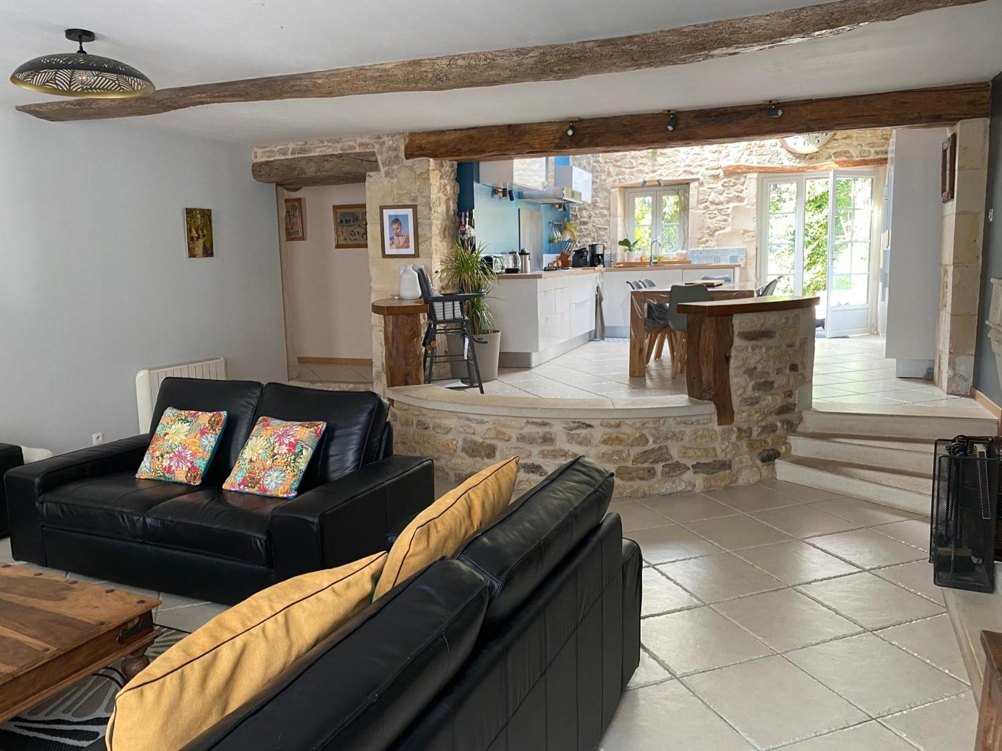 Les 5 Timbres Villa Montpellier-de-Médillan Exterior photo